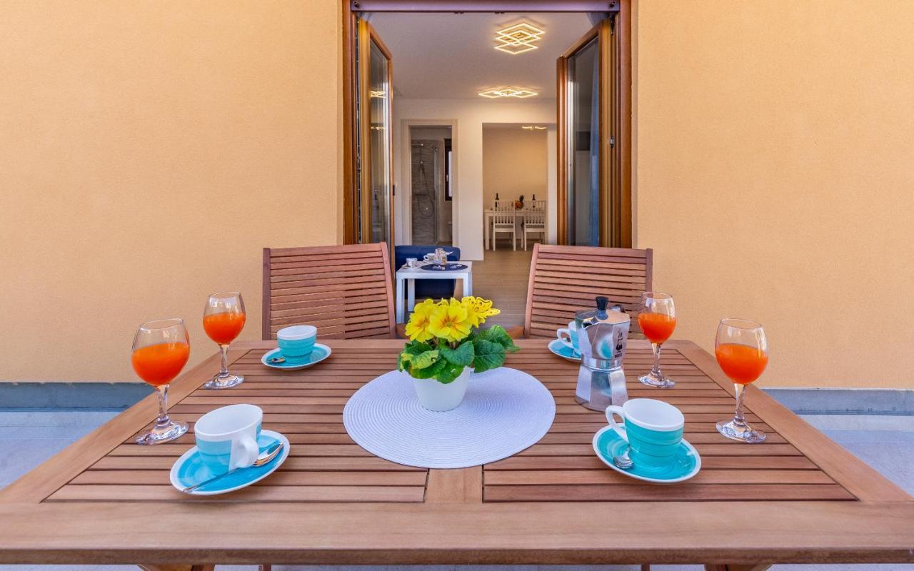 Apartment Blue Pula, New, Family Friendly, Comfortable, Free Parking And Wifi Zewnętrze zdjęcie