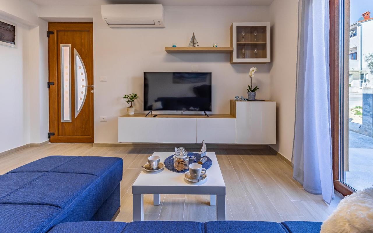 Apartment Blue Pula, New, Family Friendly, Comfortable, Free Parking And Wifi Zewnętrze zdjęcie