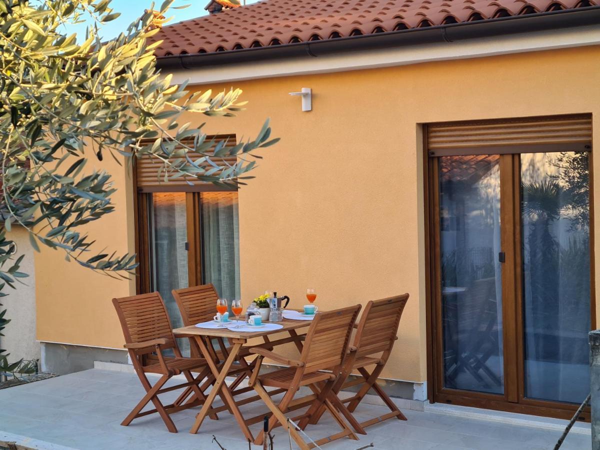 Apartment Blue Pula, New, Family Friendly, Comfortable, Free Parking And Wifi Zewnętrze zdjęcie